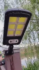 Reflector Solar LED en acción